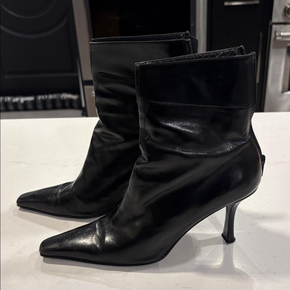 Stuart Weitzman Black Heeled Ankle Boots sz 10
